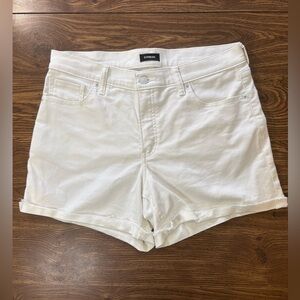 Express Shortie Mid Rise White Cuffed Raw Hem Jean Shorts Size 12